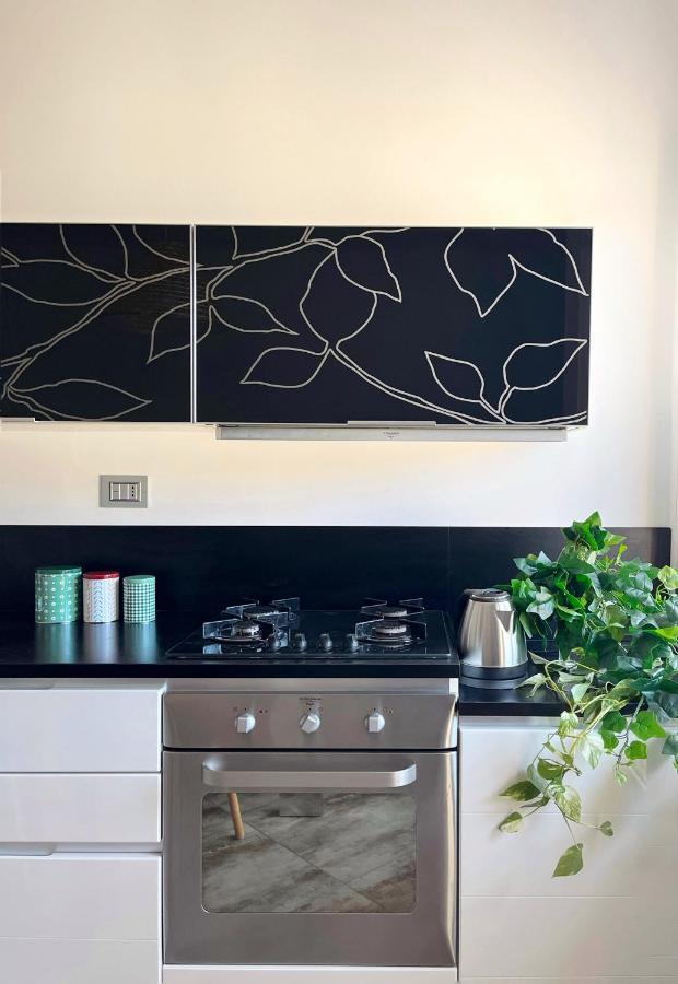 Il Nido Di Giraben Apartment Savona Luaran gambar