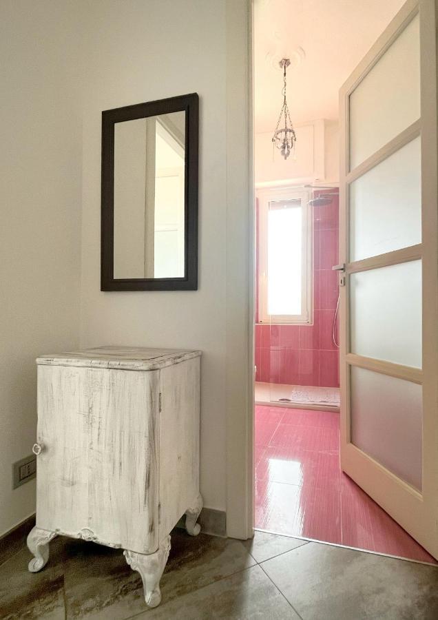 Il Nido Di Giraben Apartment Savona Luaran gambar