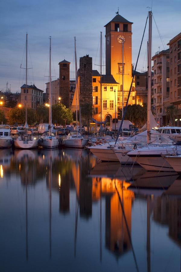 Il Nido Di Giraben Apartment Savona Luaran gambar