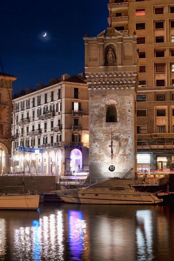 Il Nido Di Giraben Apartment Savona Luaran gambar