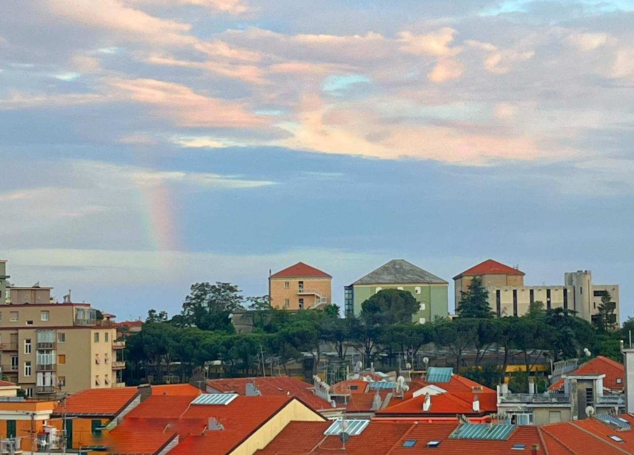 Il Nido Di Giraben Apartment Savona Luaran gambar